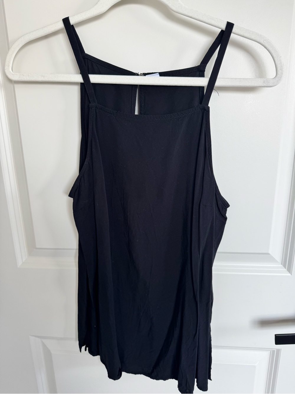 Old Navy Black Strappy Camisole Tank Top-Size M